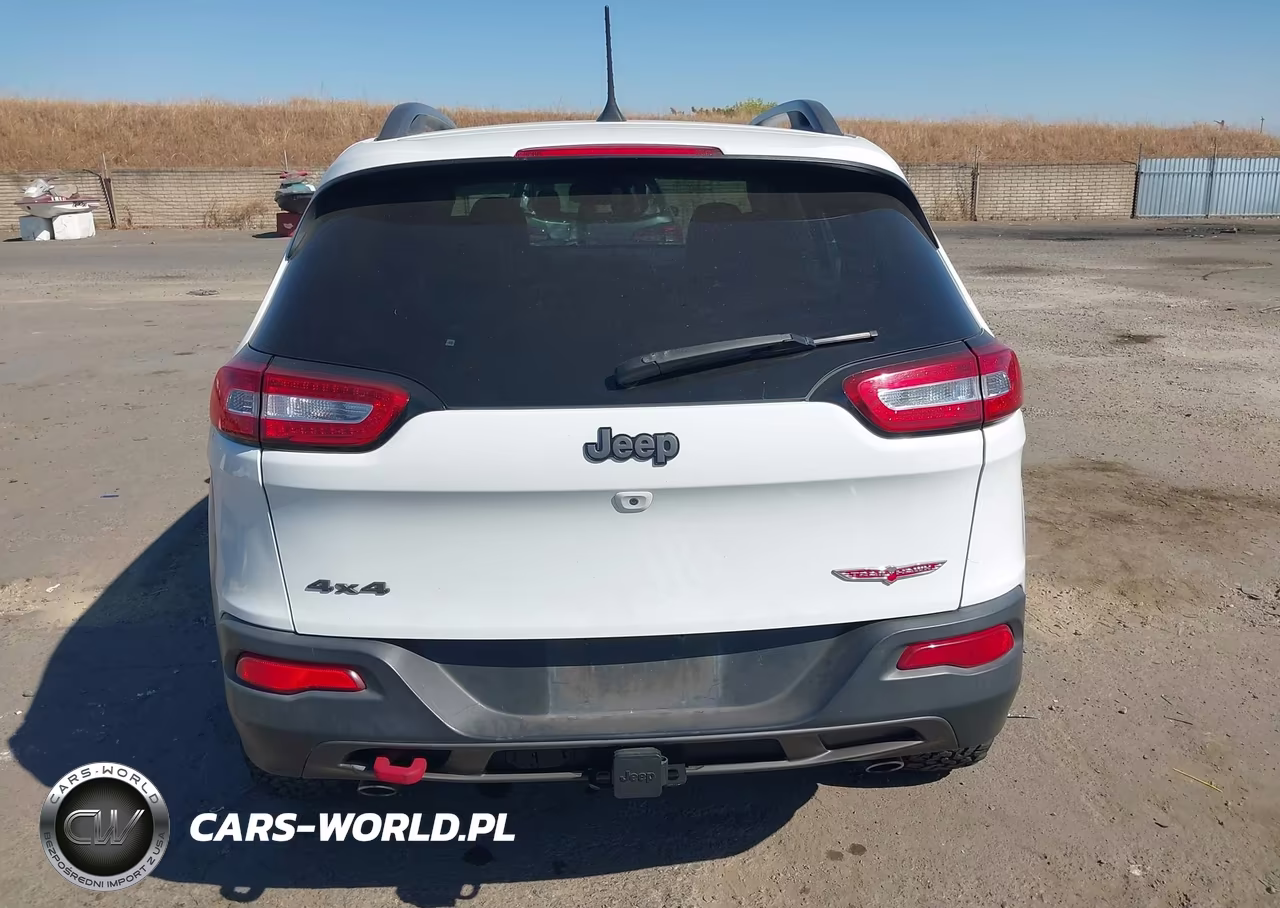 2017 Jeep Cherokee Trailhawk 4X4 VIN:1C4PJMBS0HW589898 - 16