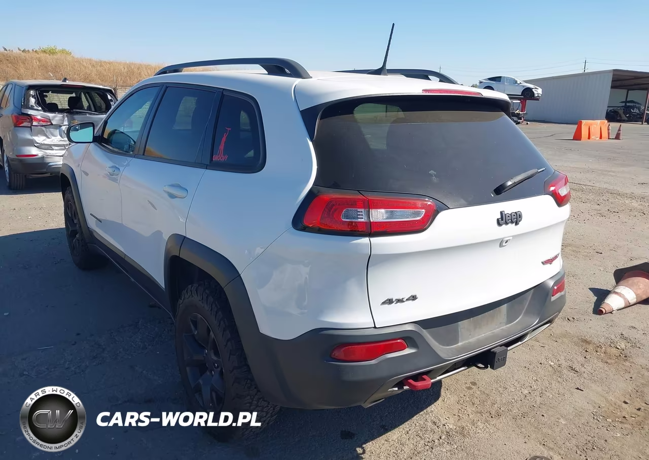 2017 Jeep Cherokee Trailhawk 4X4 VIN:1C4PJMBS0HW589898 - 3