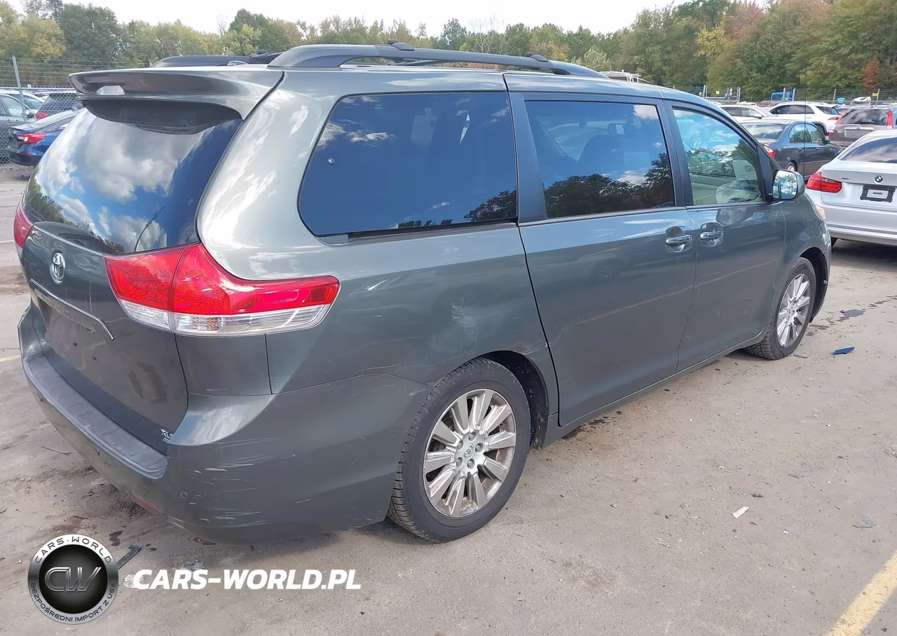 2013 Toyota Sienna Xle 7 Passenger VIN:5TDDK3DC9DS052800 - 4