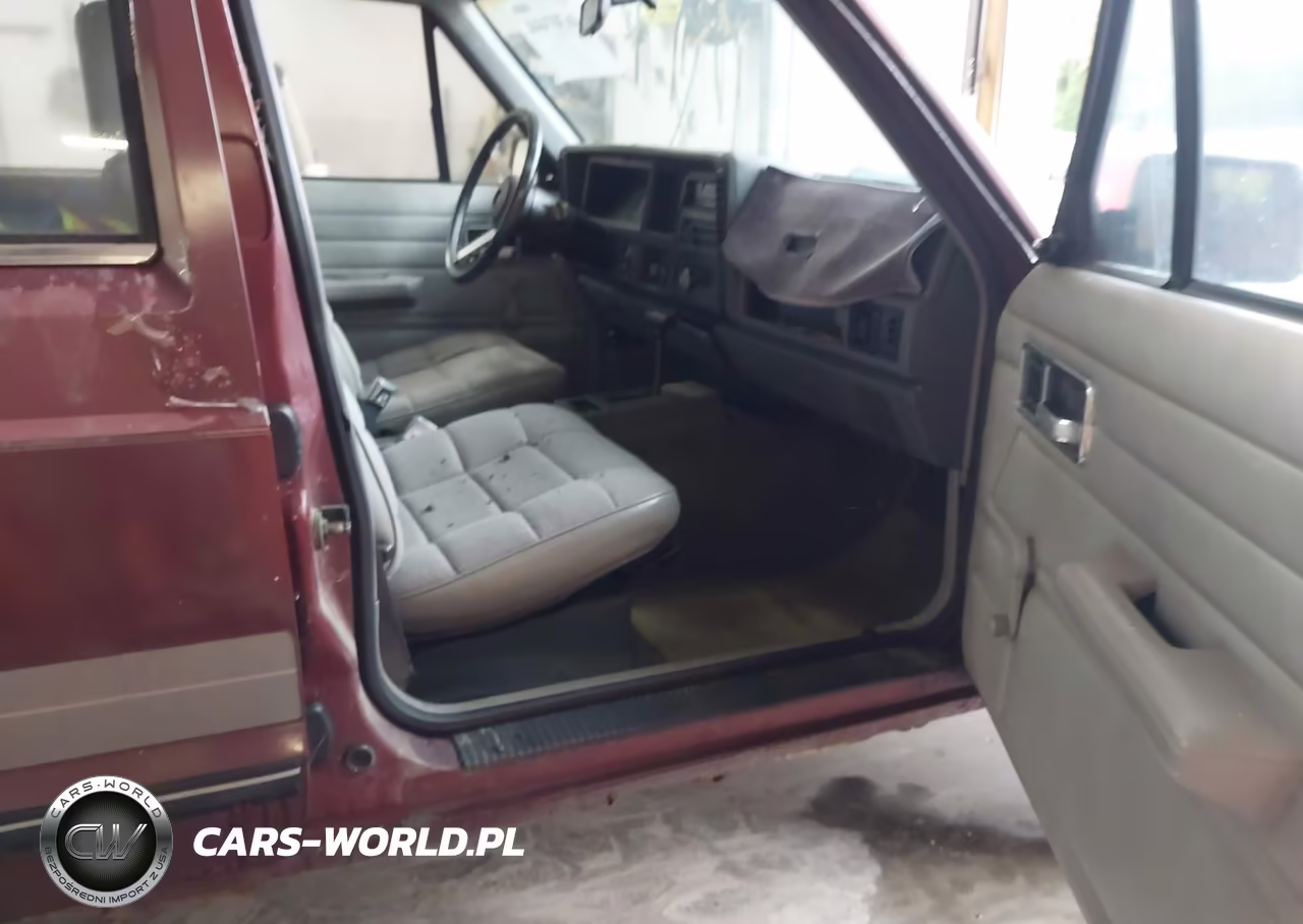 1991 Jeep Cherokee VIN:1J4FT28S9ML636708 - 5