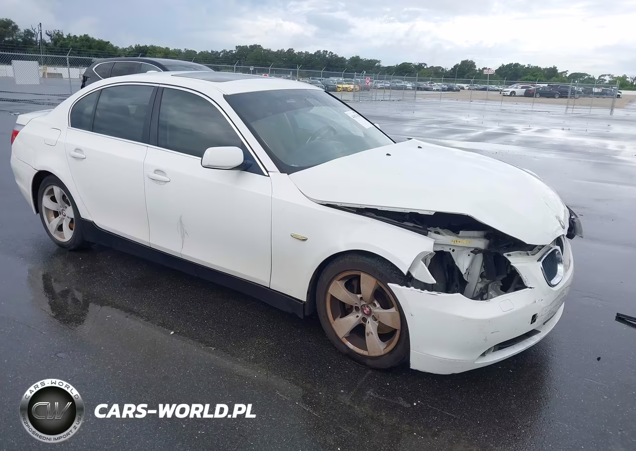 2005 BMW 525I