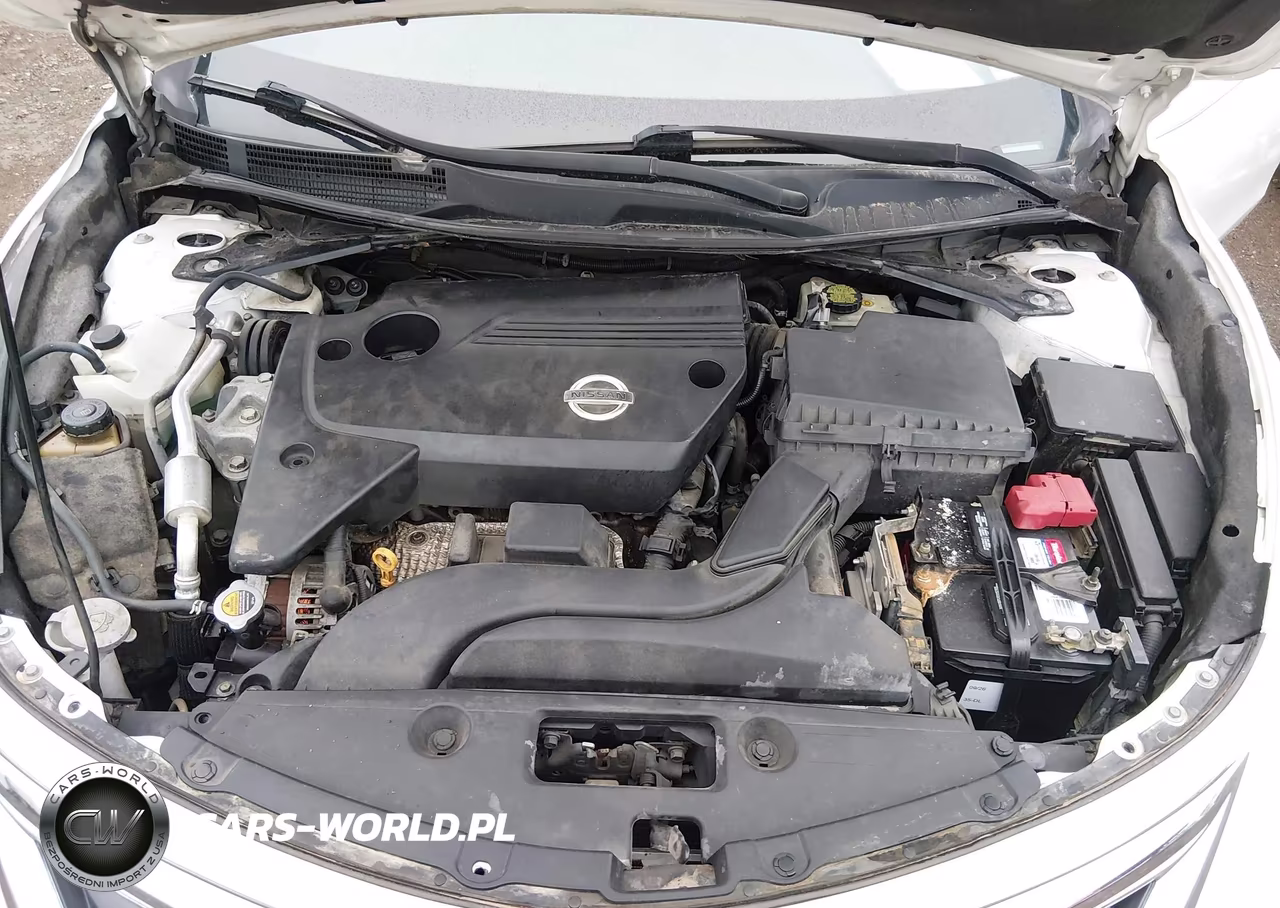 2015 Nissan Altima VIN:1N4AL3AP8FC574965 - 10