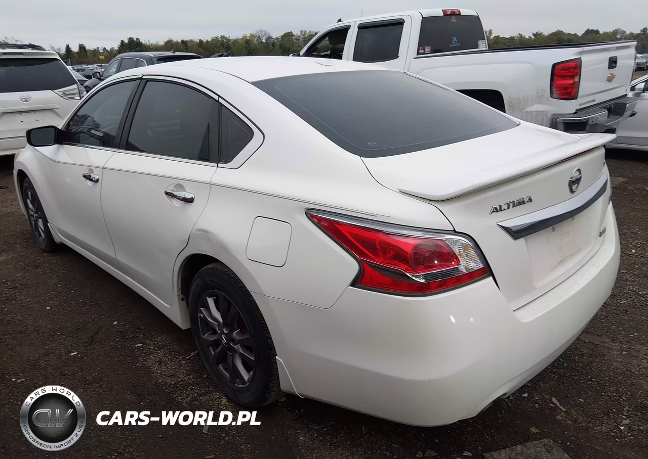 2015 Nissan Altima VIN:1N4AL3AP8FC574965 - 3