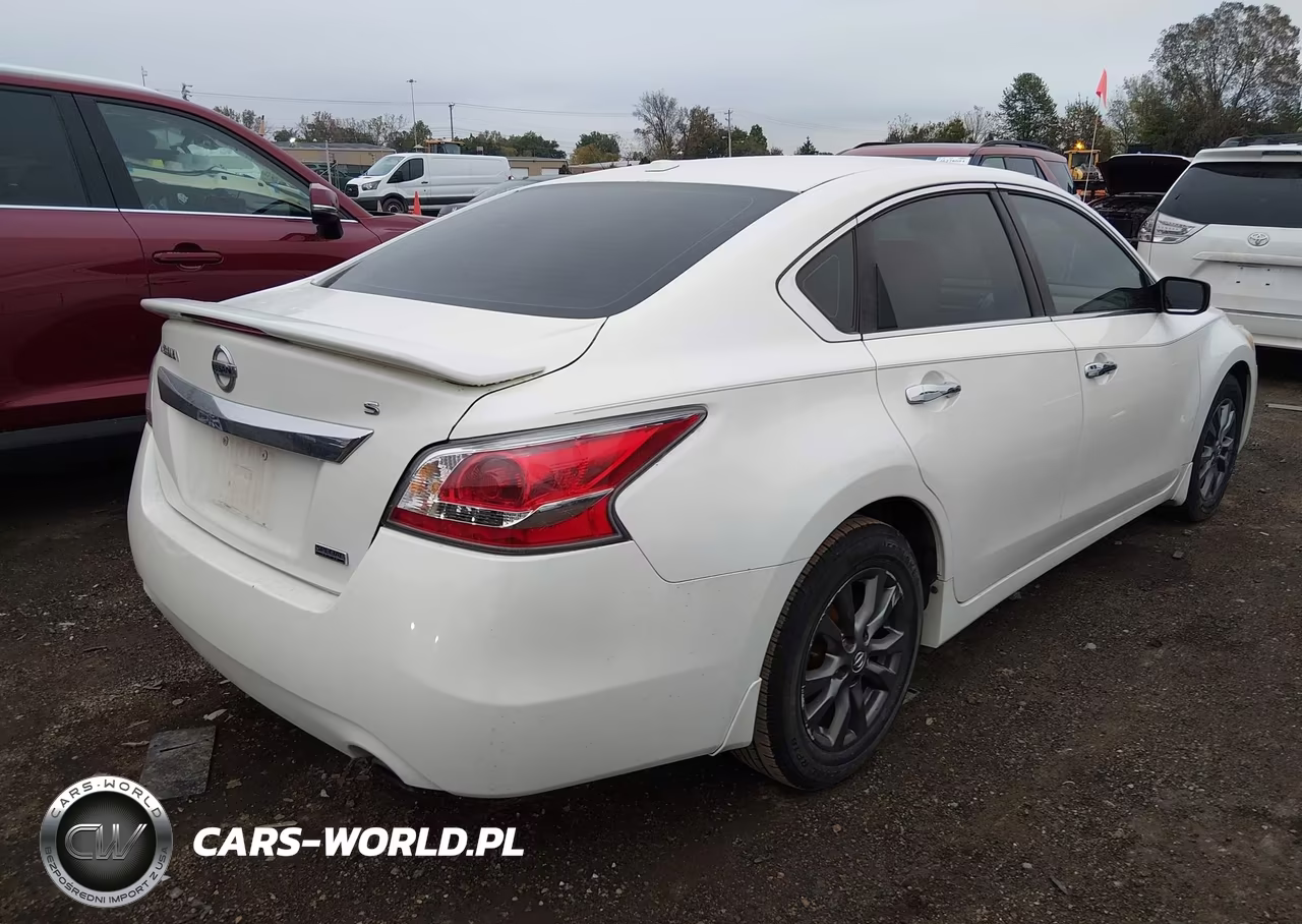 2015 Nissan Altima VIN:1N4AL3AP8FC574965 - 4
