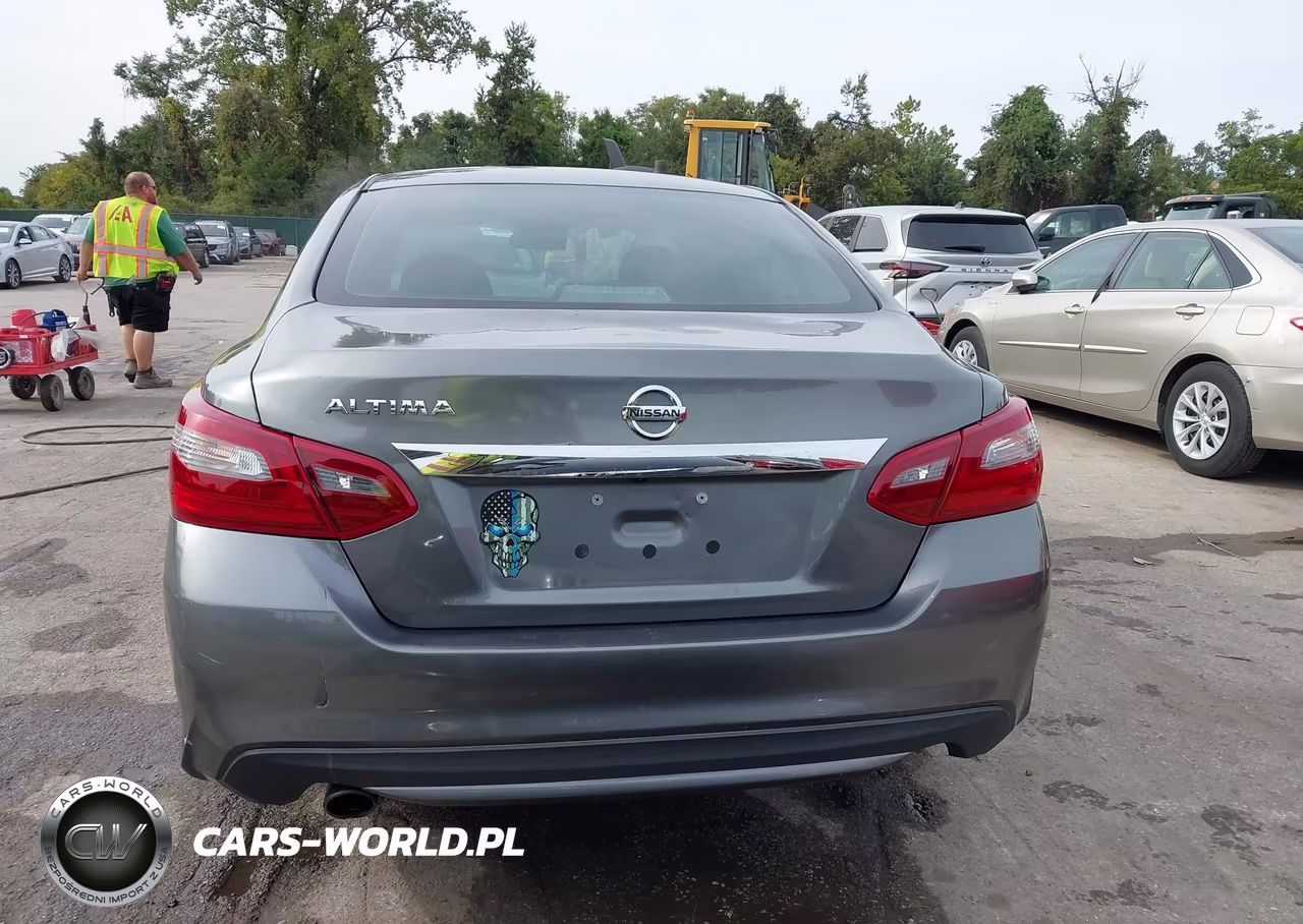 2018 Nissan Altima 2.5 S VIN:1N4AL3APXJC471099 - 17