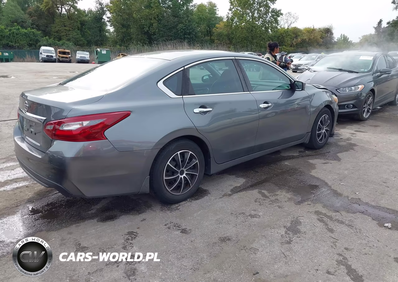 2018 Nissan Altima 2.5 S VIN:1N4AL3APXJC471099 - 4