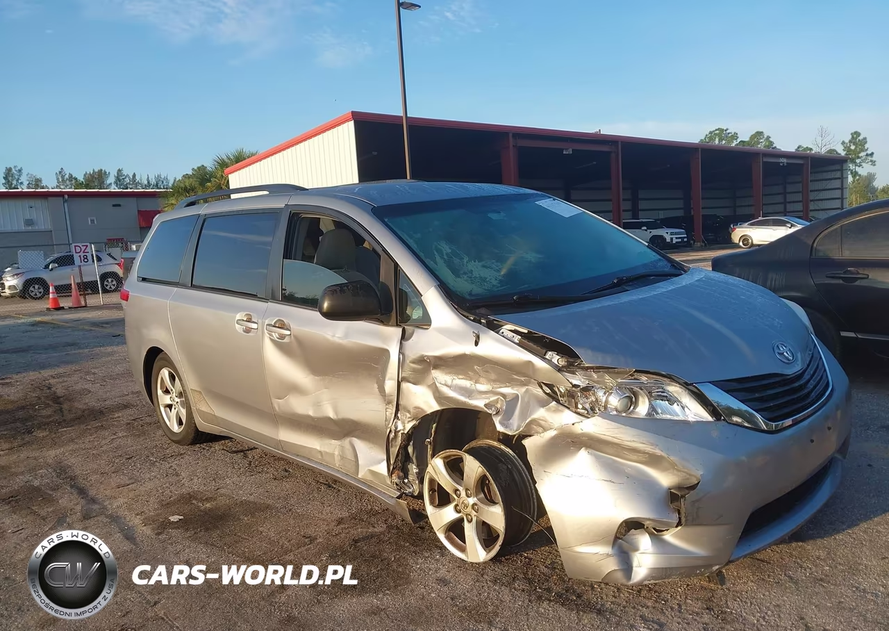 2013 Toyota Sienna Le V6 8 Passenger VIN:5TDKK3DC5DS354849 - 6