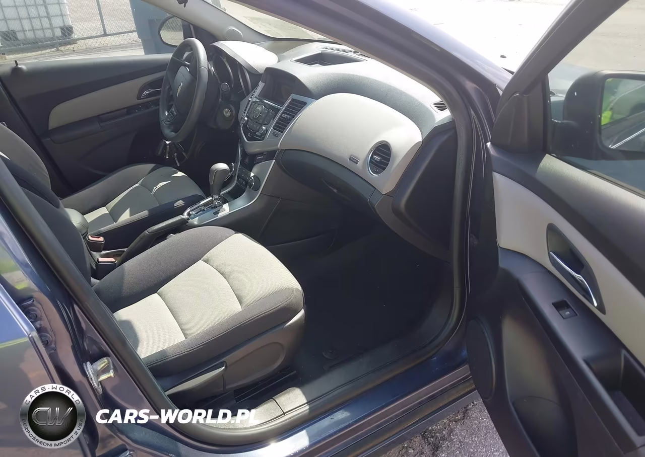 2014 Chevrolet Cruze Ls Auto VIN:1G1PA5SH9E7274641 - 5