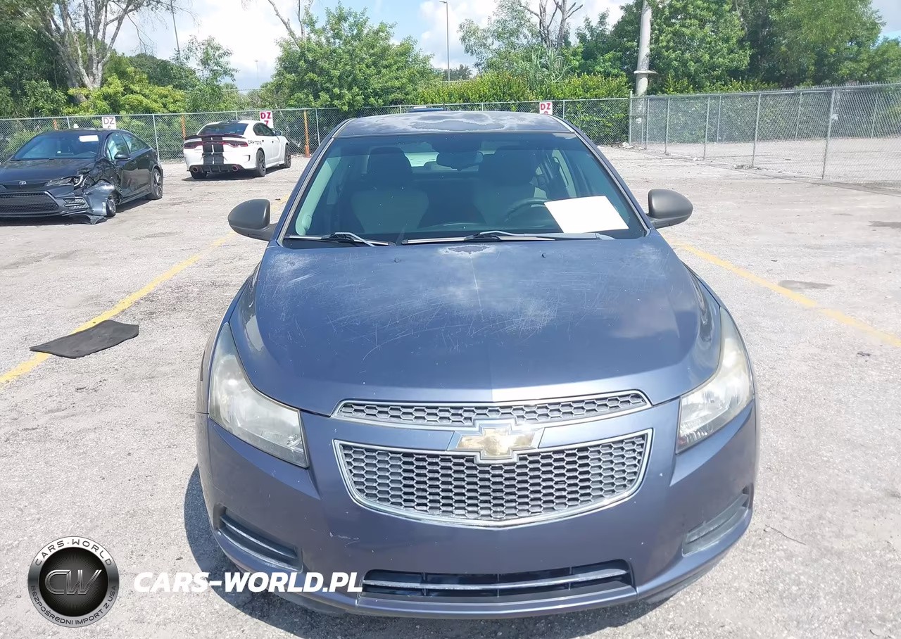 2014 Chevrolet Cruze Ls Auto VIN:1G1PA5SH9E7274641 - 6