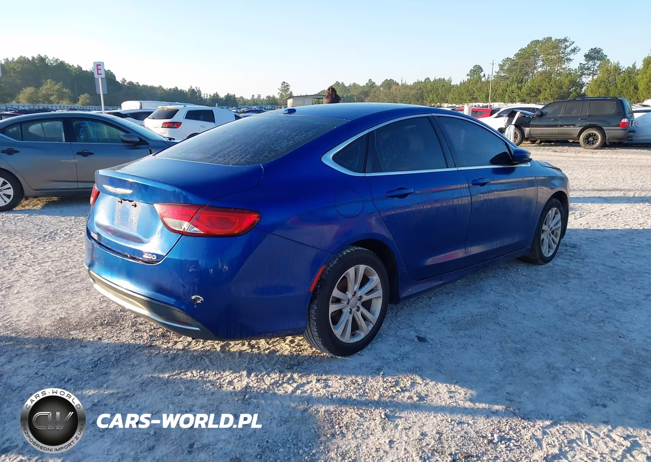 2015 Chrysler 200 Limited VIN:1C3CCCAB2FN692199 - 4