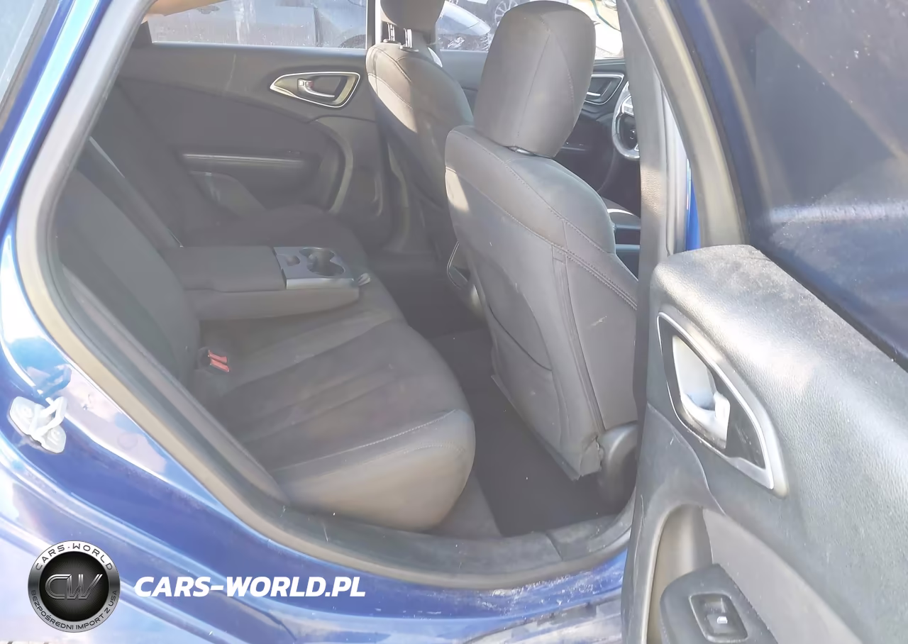 2015 Chrysler 200 Limited VIN:1C3CCCAB2FN692199 - 8
