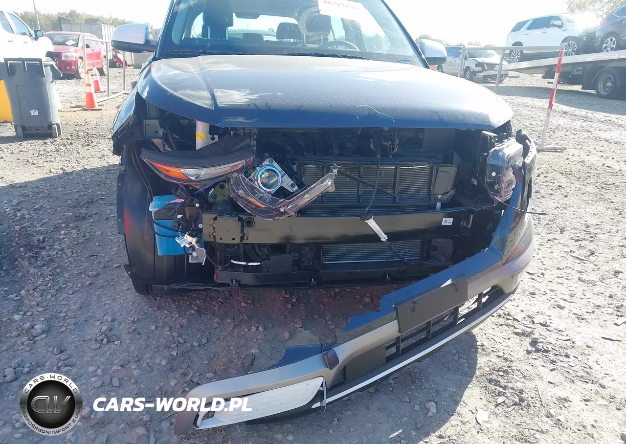 2025 Hyundai Venue Limited VIN:KMHRC8A30SU383337 - 6