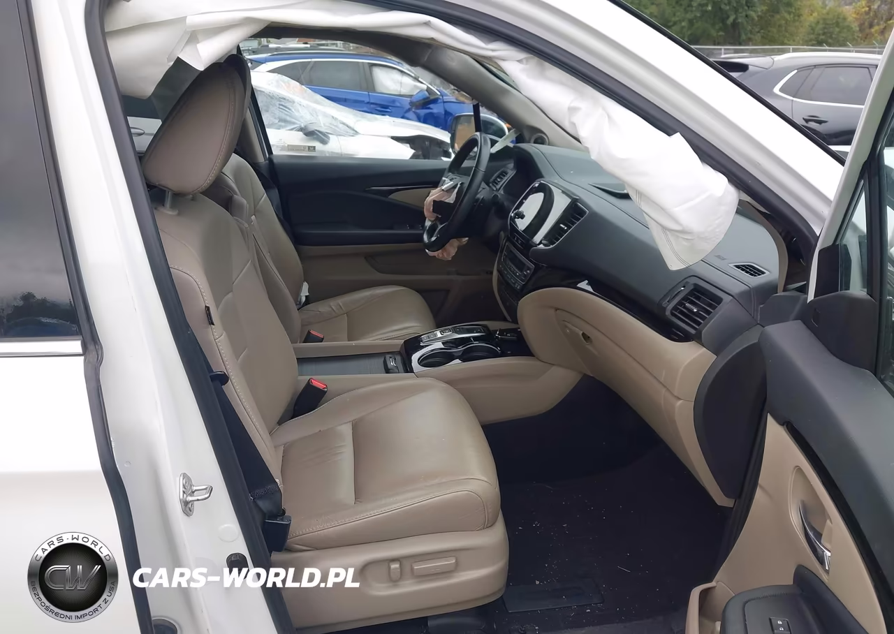 2020 Honda Pilot Touring VIN:5FNYF6H68LB015512 - 5