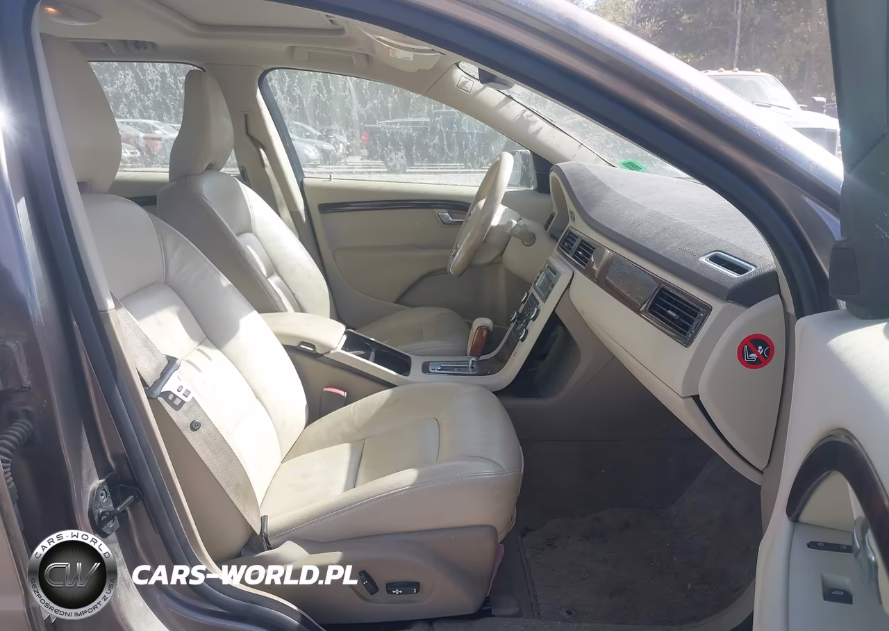 2010 Volvo V70 3.2-3.2 R-Design VIN:YV1982BW5A1159681 - 5