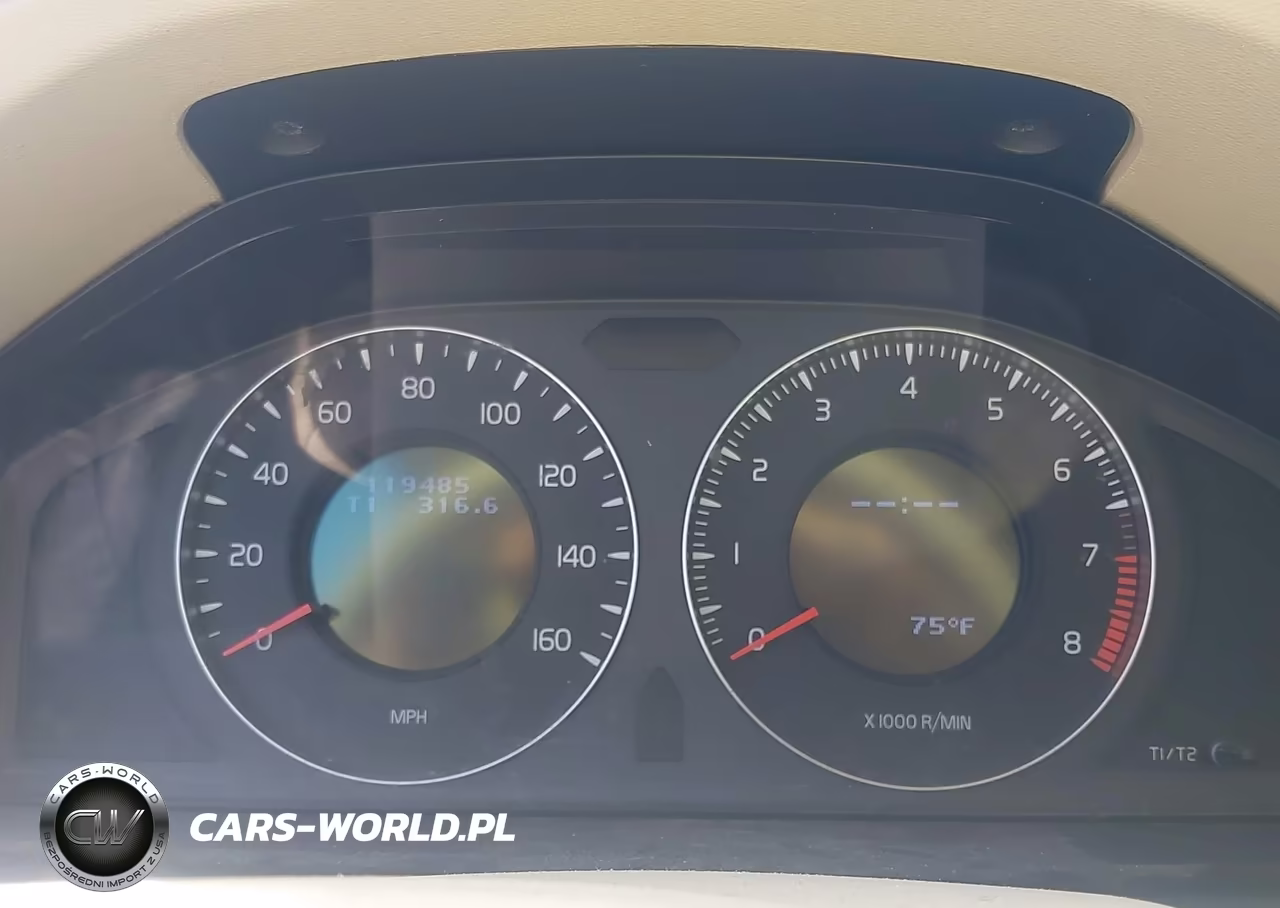 2010 Volvo V70 3.2-3.2 R-Design VIN:YV1982BW5A1159681 - 7