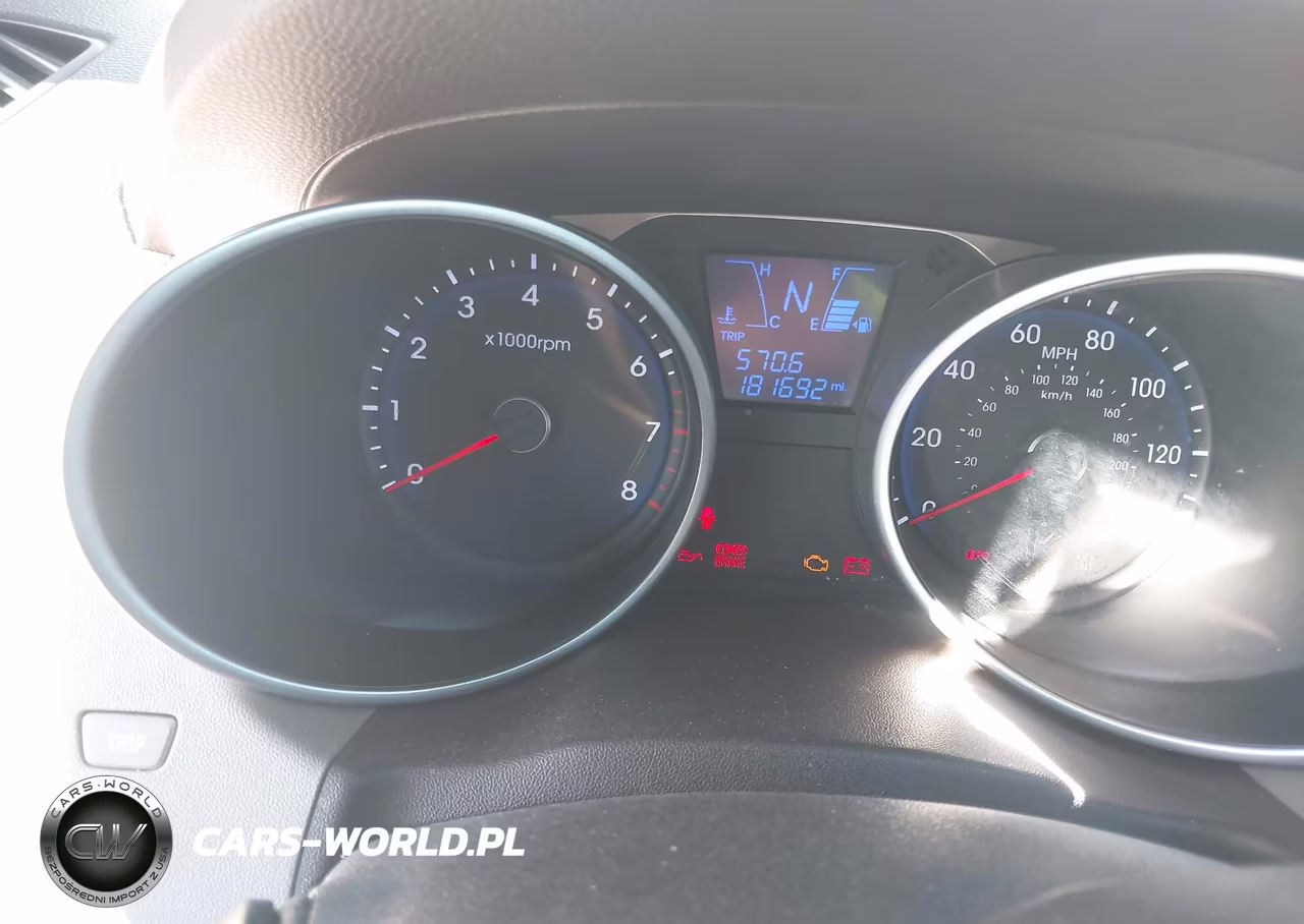 2012 Hyundai Tucson Limited VIN:KM8JU3AC2CU483650 - 7