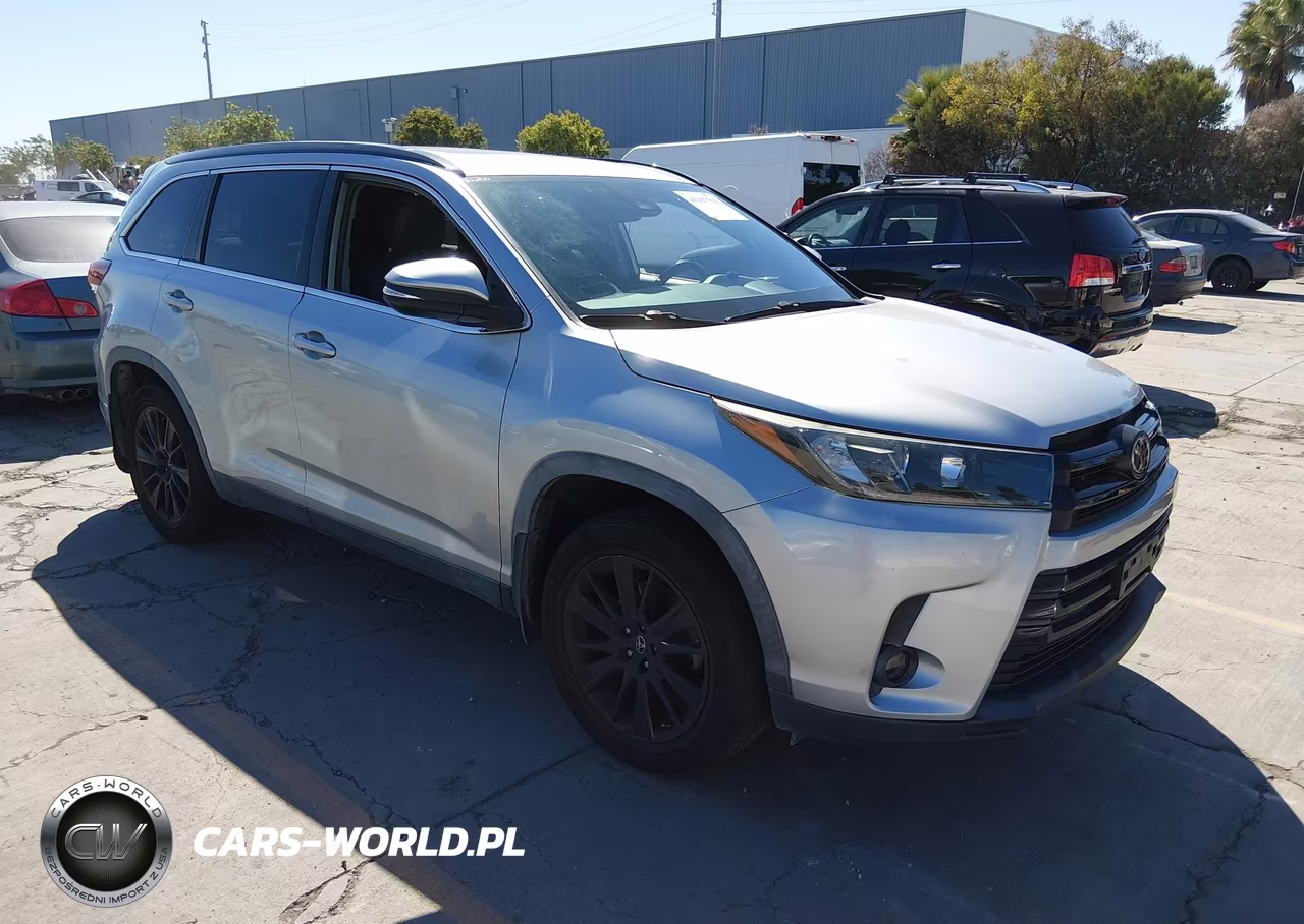 2019 Toyota Highlander Se