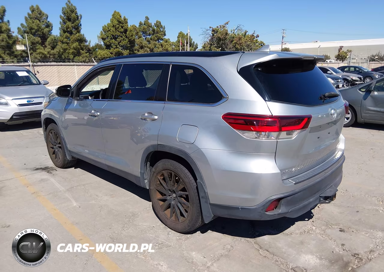 2019 Toyota Highlander Se VIN:5TDJZRFH2KS613295 - 3