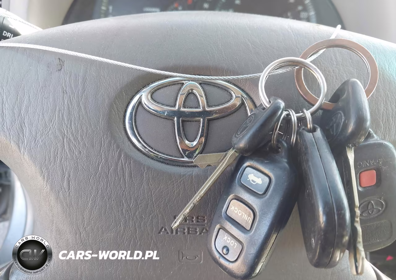 2003 Toyota Camry Le VIN:JTDBE32K730157622 - 11