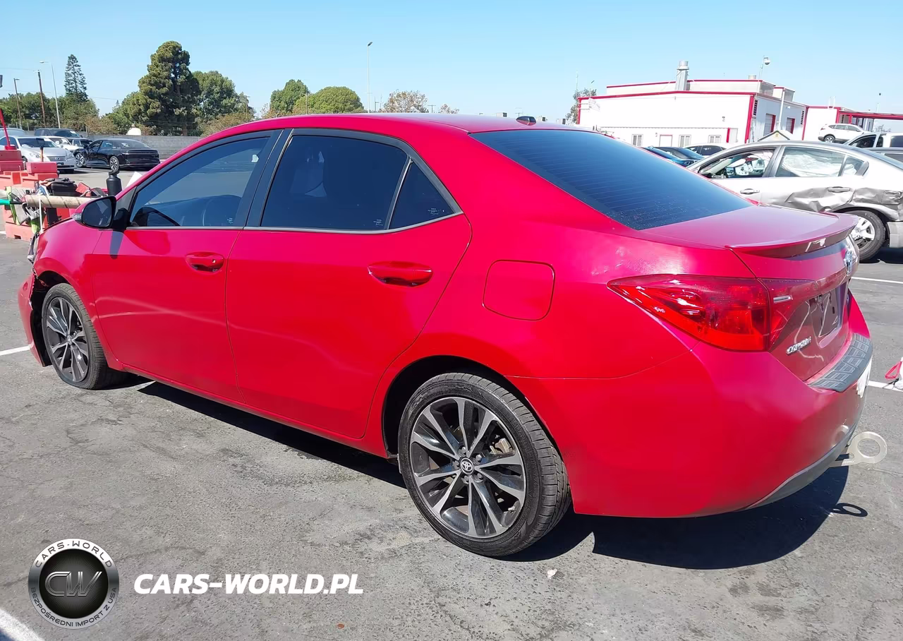 2018 Toyota Corolla Xse VIN:5YFBURHE1JP808270 - 3