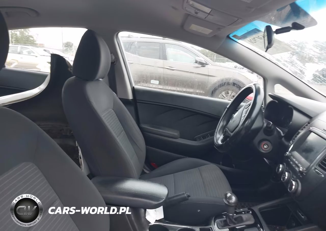 2018 Kia Forte Lx VIN:3KPFL4A78JE191860 - 5