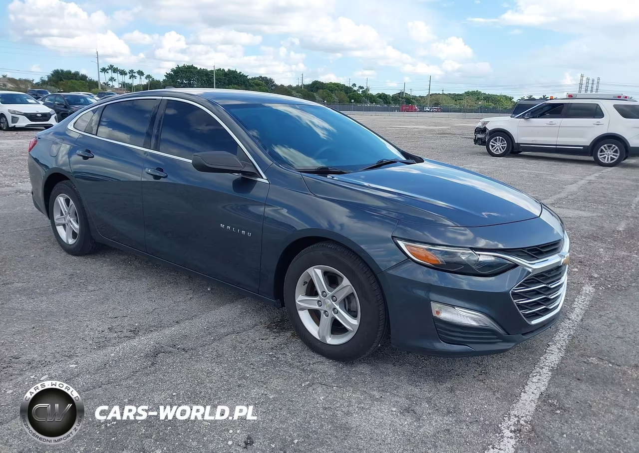 2020 Chevrolet Malibu Fwd 1Fl – zdjęcie 1 z 17