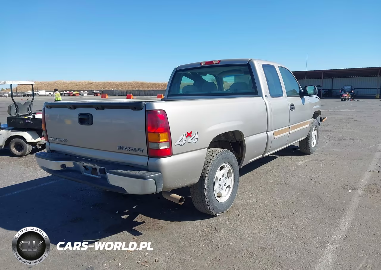 2003 Chevrolet Silverado 1500 Ls VIN:2GCEK19V931113880 - 4