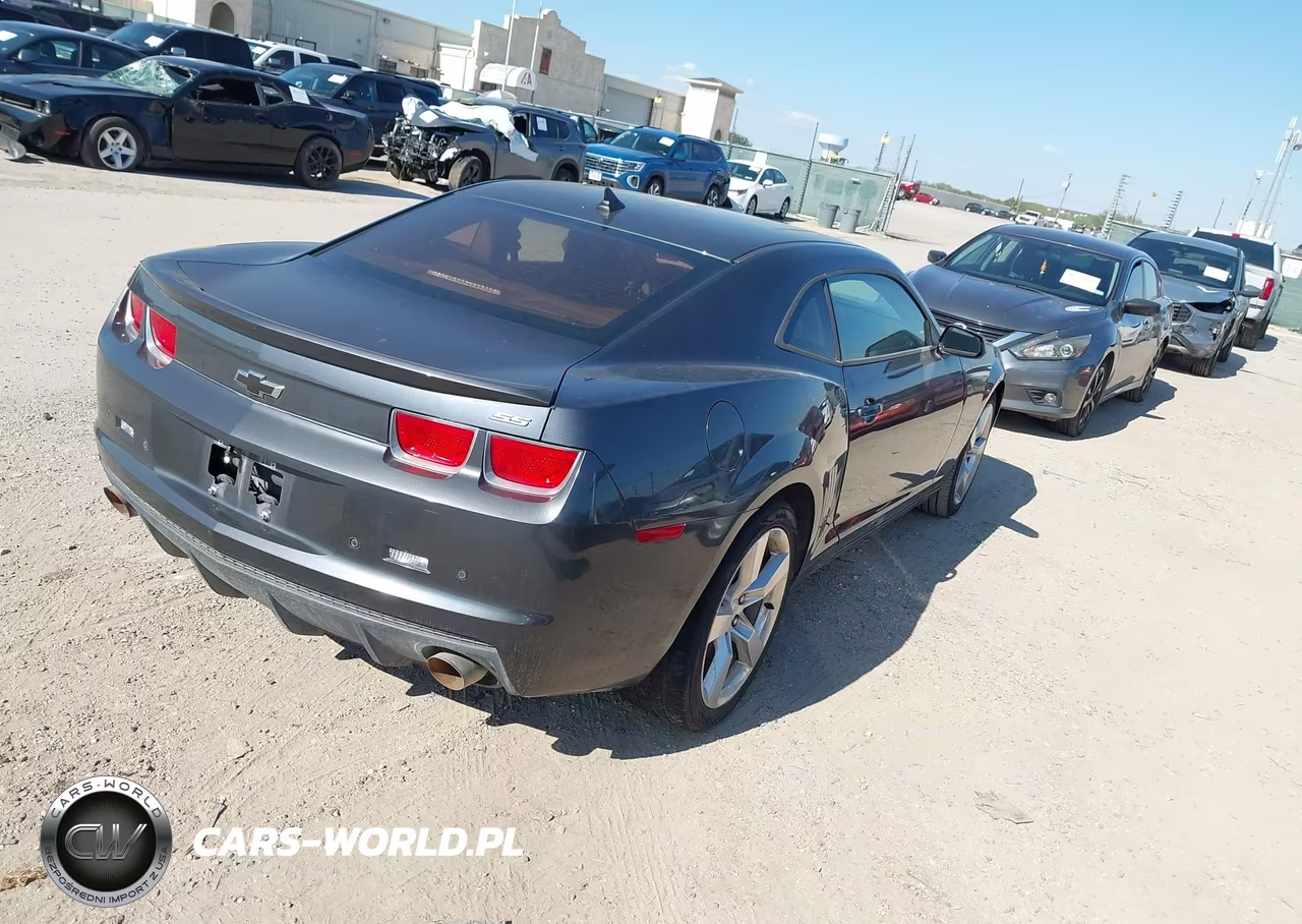 2010 Chevrolet Camaro 2Ss VIN:2G1FK1EJ7A9186552 - 4