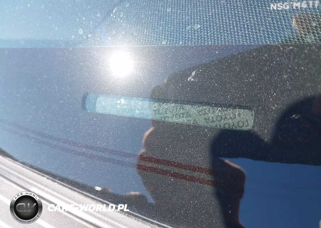 2019 Toyota 4Runner Limited VIN:JTEBU5JR3K5688438 - 9