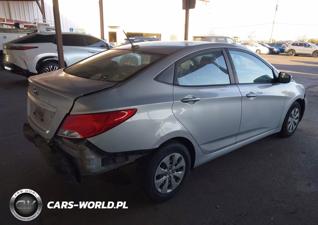 2017 Hyundai Accent Se VIN:KMHCT4AE7HU174444 - 4