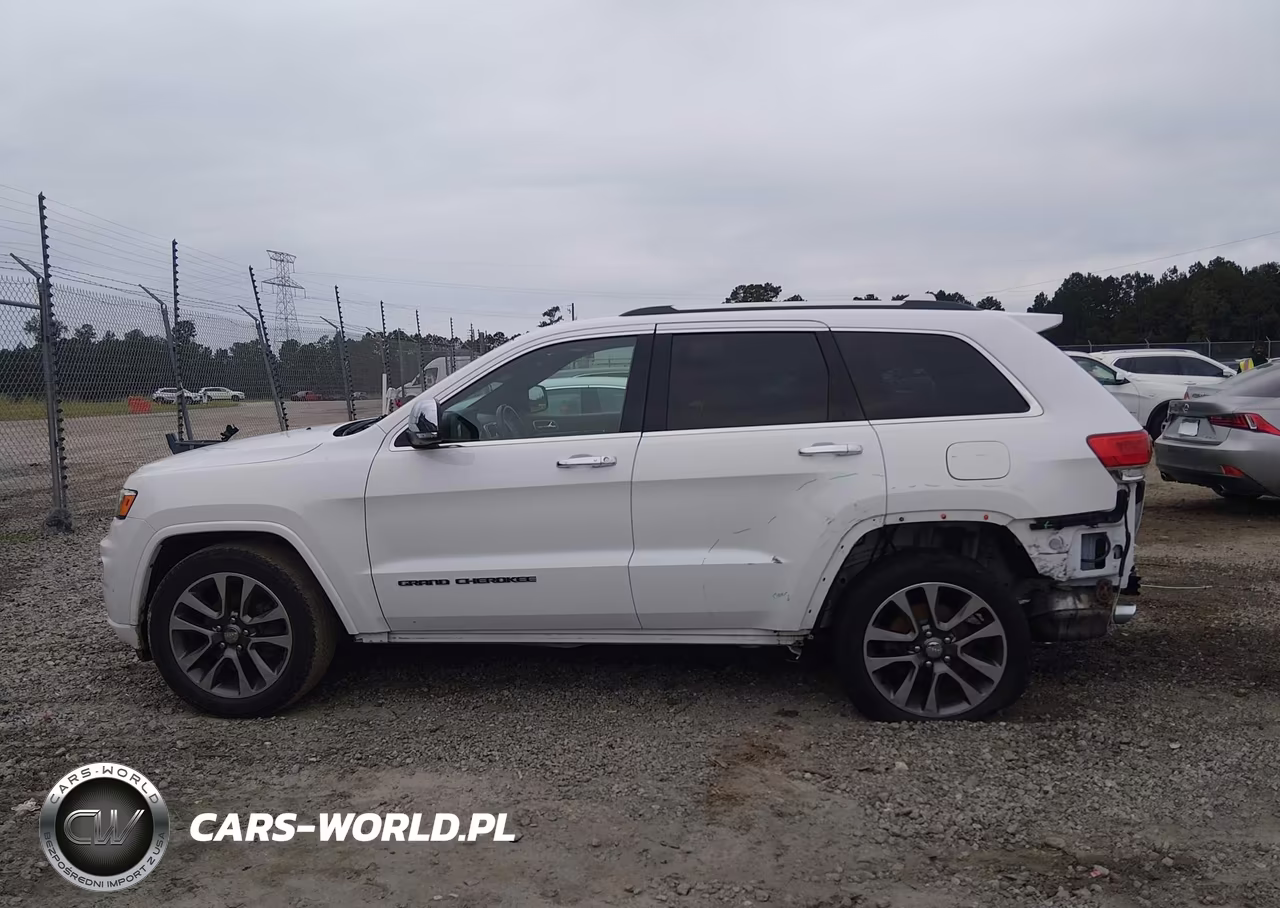 2017 Jeep Grand Cherokee Overland 4X2 VIN:1C4RJECG5HC904723 - 15
