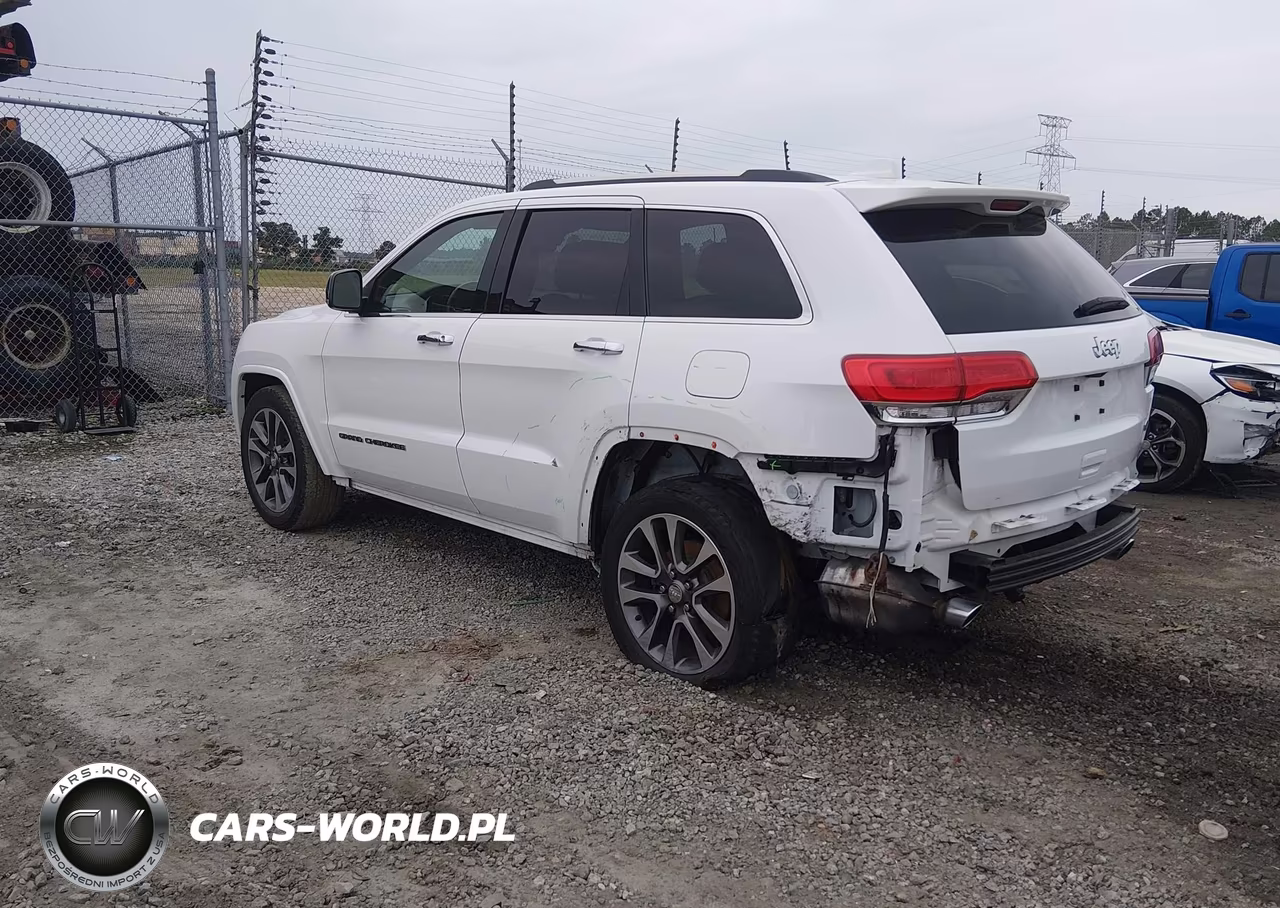 2017 Jeep Grand Cherokee Overland 4X2 VIN:1C4RJECG5HC904723 - 3