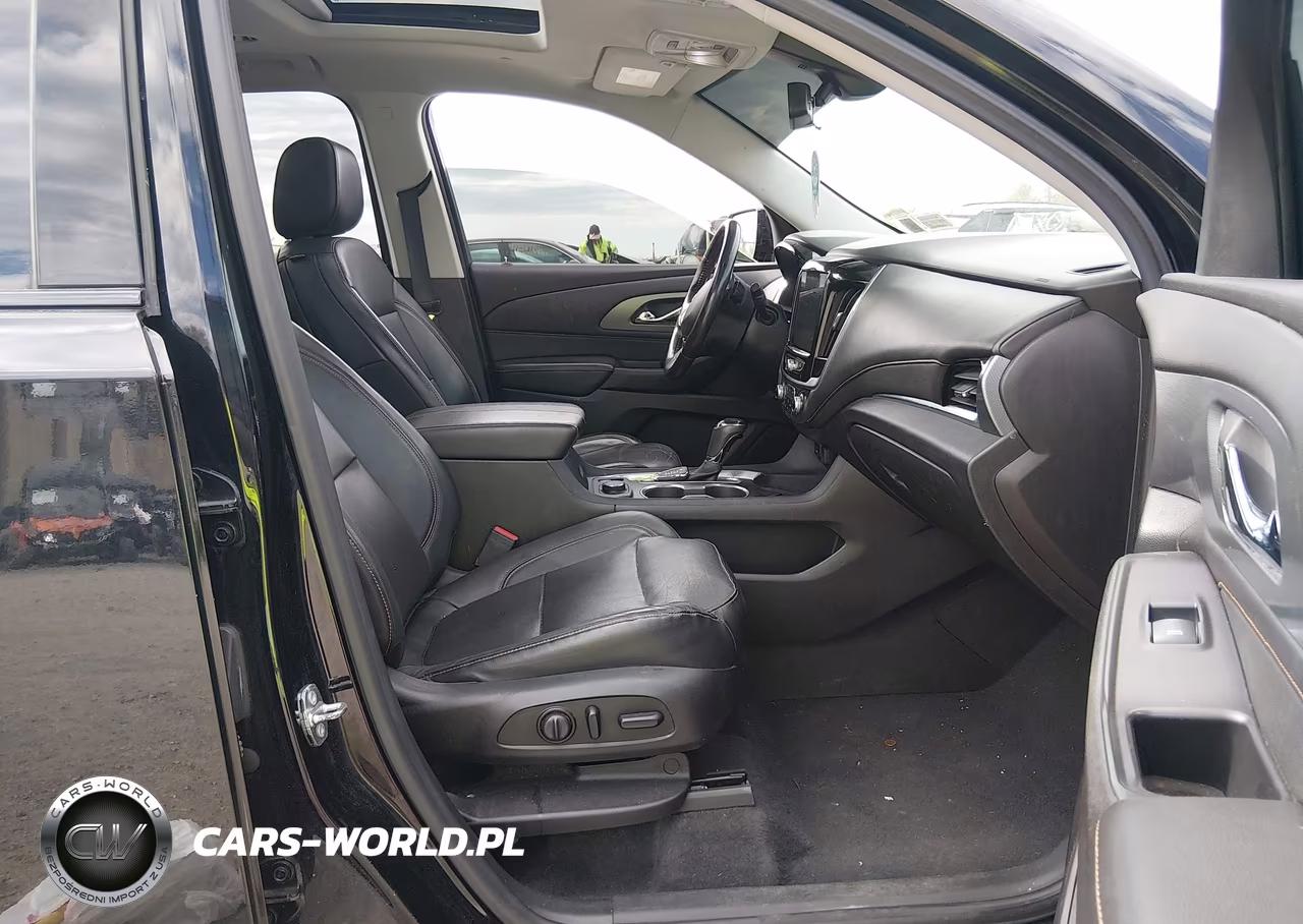 2018 Chevrolet Traverse Premier VIN:1GNEVJKW9JJ121403 - 5