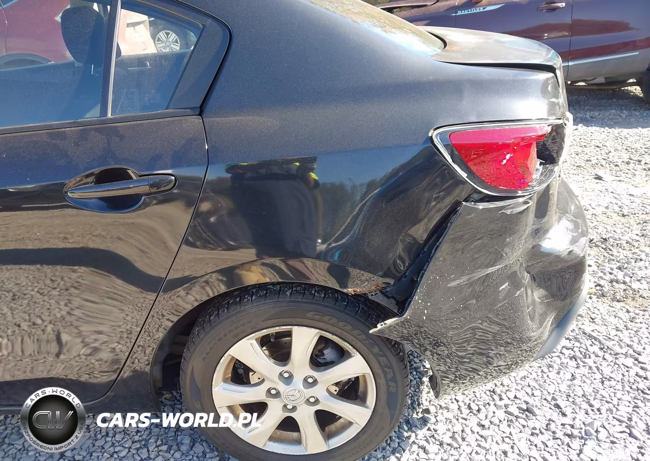 2011 Mazda Mazda3 I Touring VIN:JM1BL1VG6B1400234 - 6