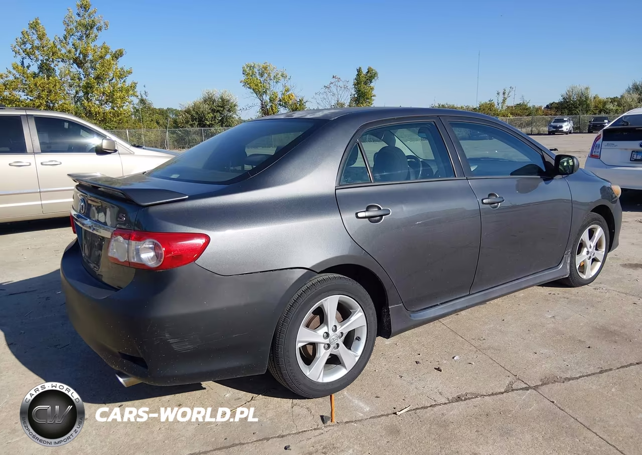 2011 Toyota Corolla S VIN:2T1BU4EE8BC547731 - 4