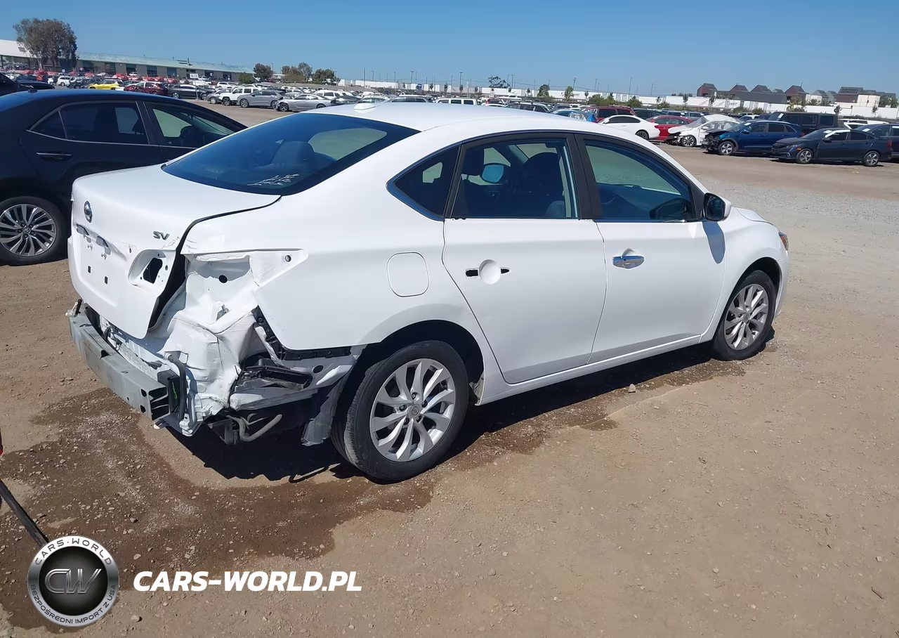 2018 Nissan Sentra Sv VIN:3N1AB7AP6JY304849 - 4