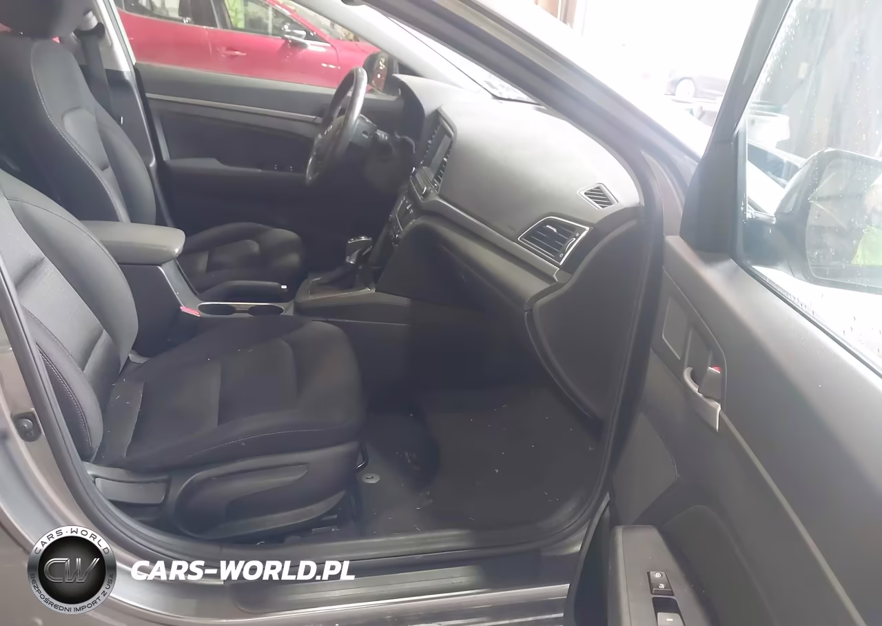 2018 Hyundai Elantra Value Edition VIN:5NPD84LF6JH249859 - 5
