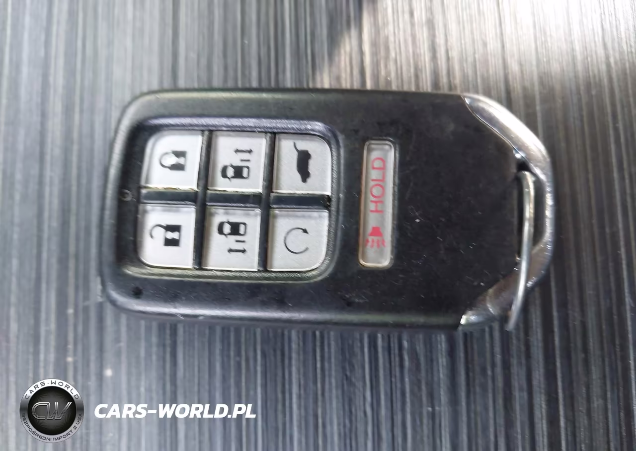 2018 Honda Odyssey Elite VIN:5FNRL6H99JB088361 - 11