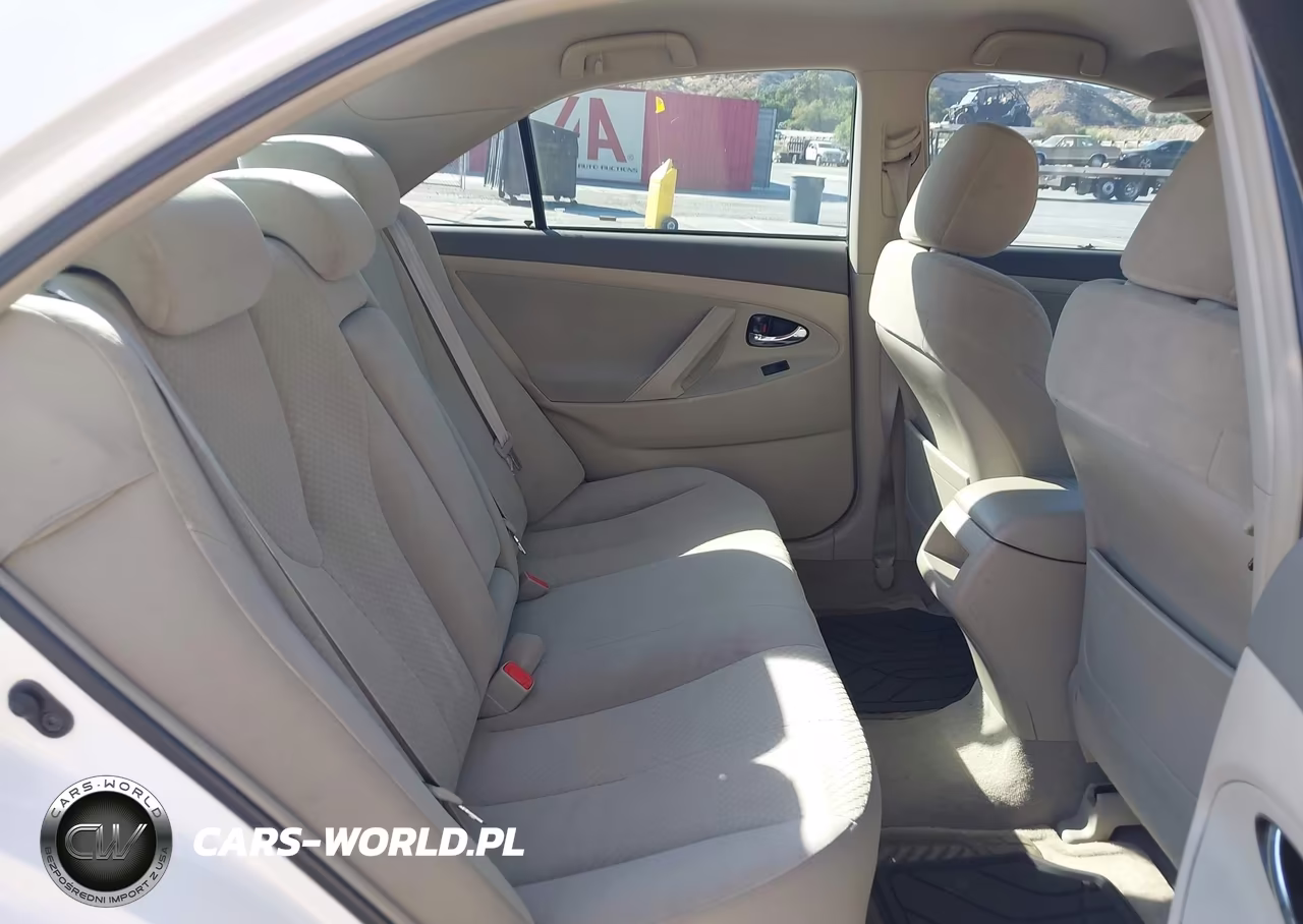 2008 Toyota Camry Le VIN:4T1BE46K38U742063 - 8