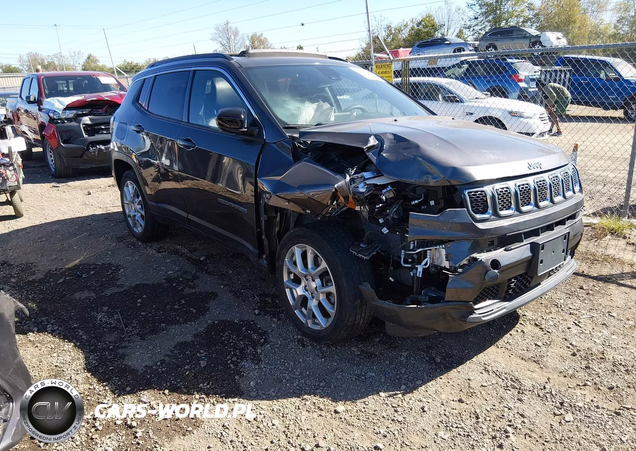 2023 Jeep Compass Latitude Lux Fwd