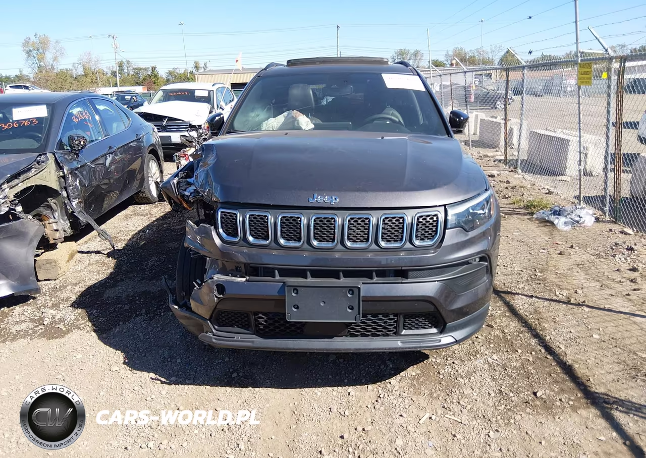 2023 Jeep Compass Latitude Lux Fwd VIN:3C4NJDFN1PT537910 - 13