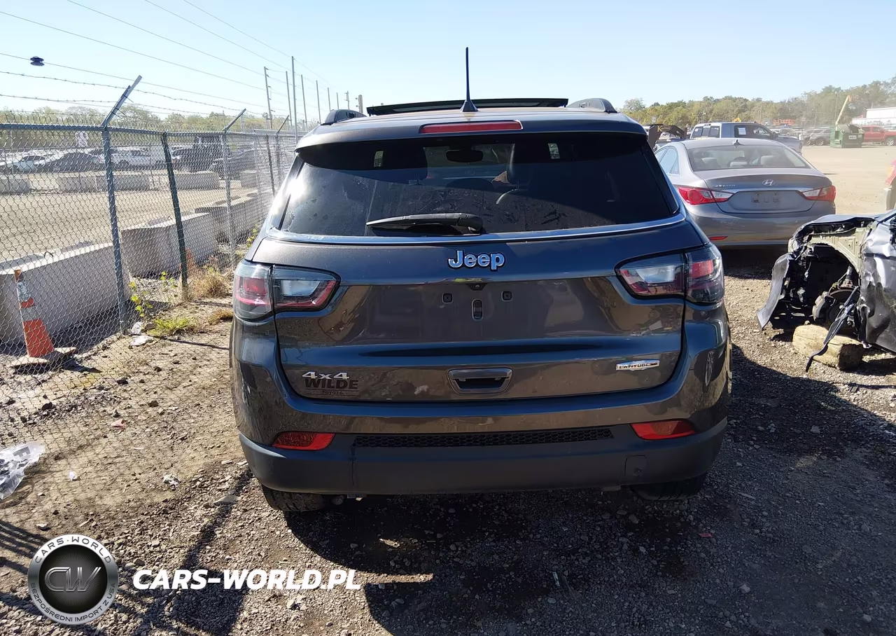 2023 Jeep Compass Latitude Lux Fwd VIN:3C4NJDFN1PT537910 - 17