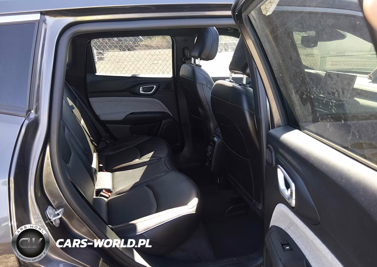 2023 Jeep Compass Latitude Lux Fwd VIN:3C4NJDFN1PT537910 - 8