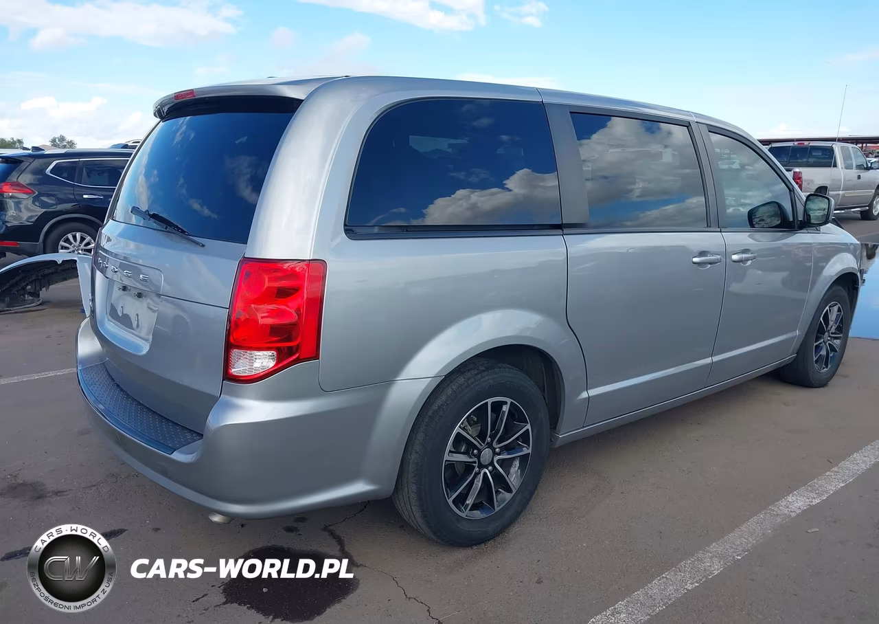 2018 Dodge Grand Caravan Se Plus VIN:2C4RDGBG5JR180453 - 4