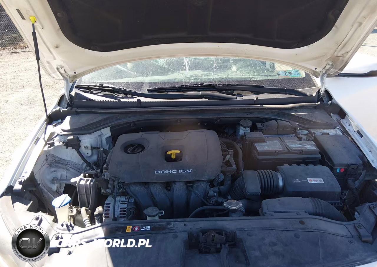 2018 Hyundai Elantra Sel VIN:5NPD84LF8JH224512 - 10