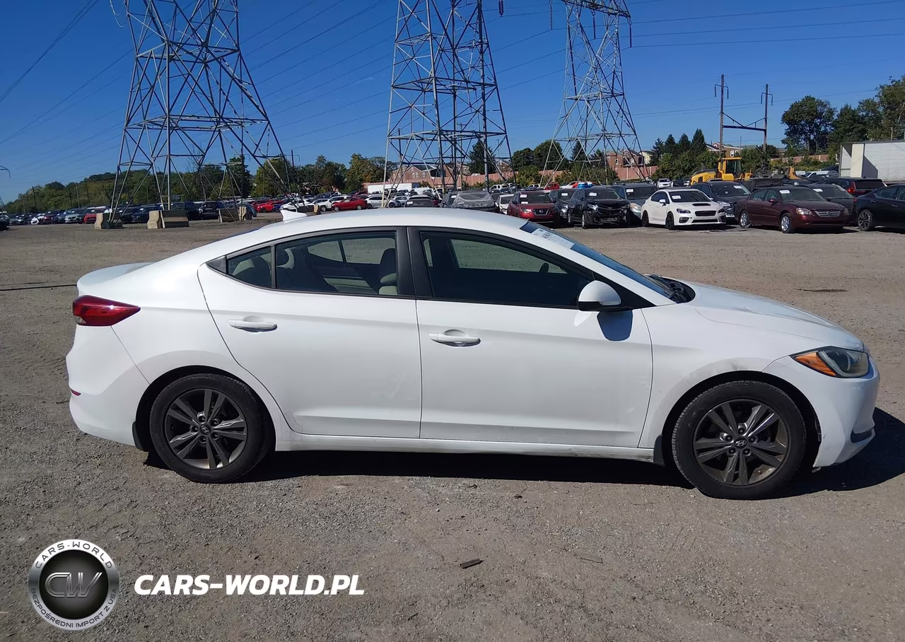 2018 Hyundai Elantra Sel VIN:5NPD84LF8JH224512 - 13