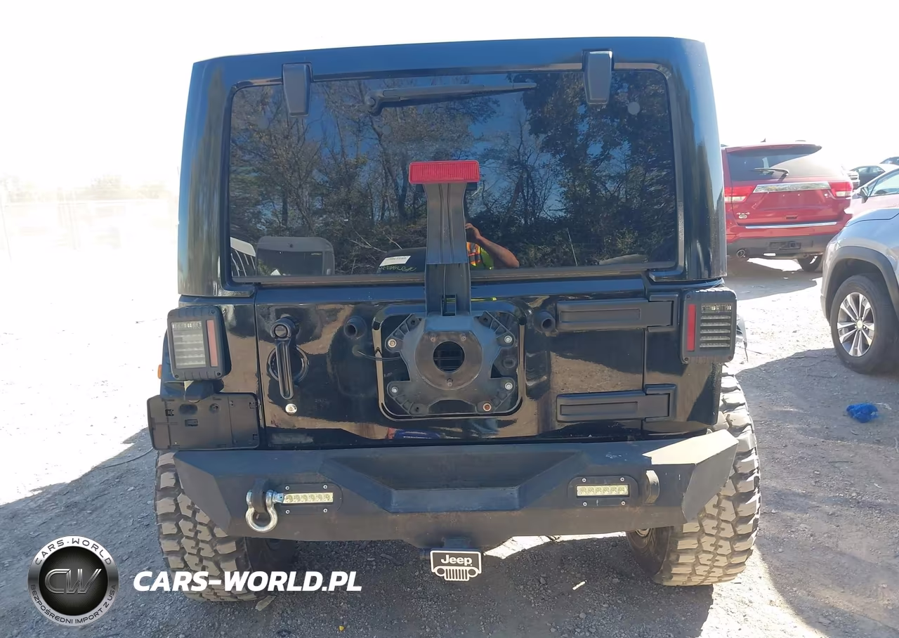 2016 Jeep Wrangler Unlimited Sport VIN:1C4BJWDG6GL119695 - 16