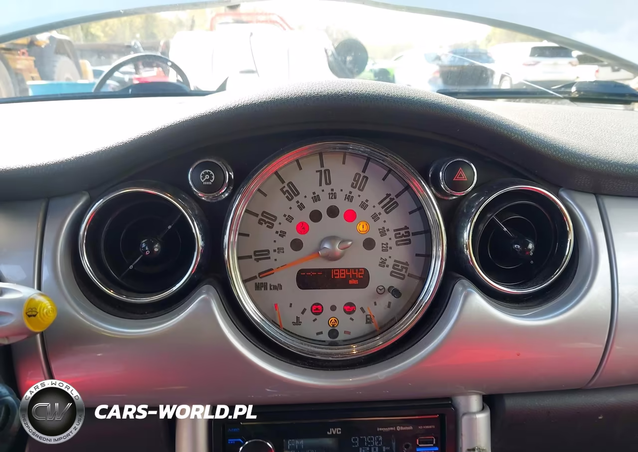 2006 Mini Cooper VIN:WMWRF33546TF65258 - 7