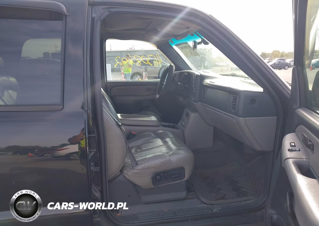 2002 Chevrolet Tahoe Z71 VIN:1GNEK13Z82R310743 - 5