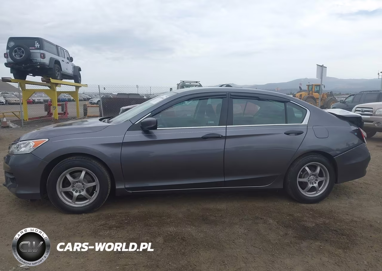 2017 Honda Accord Lx VIN:1HGCR2F3XHA173886 - 14